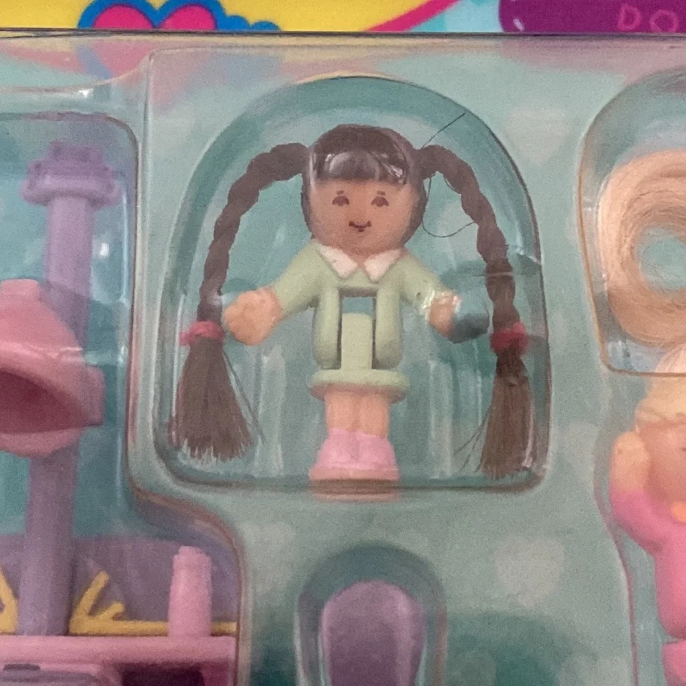 Vintage factory sealed Polly Pocket happening hair collection comb n’ curl salon